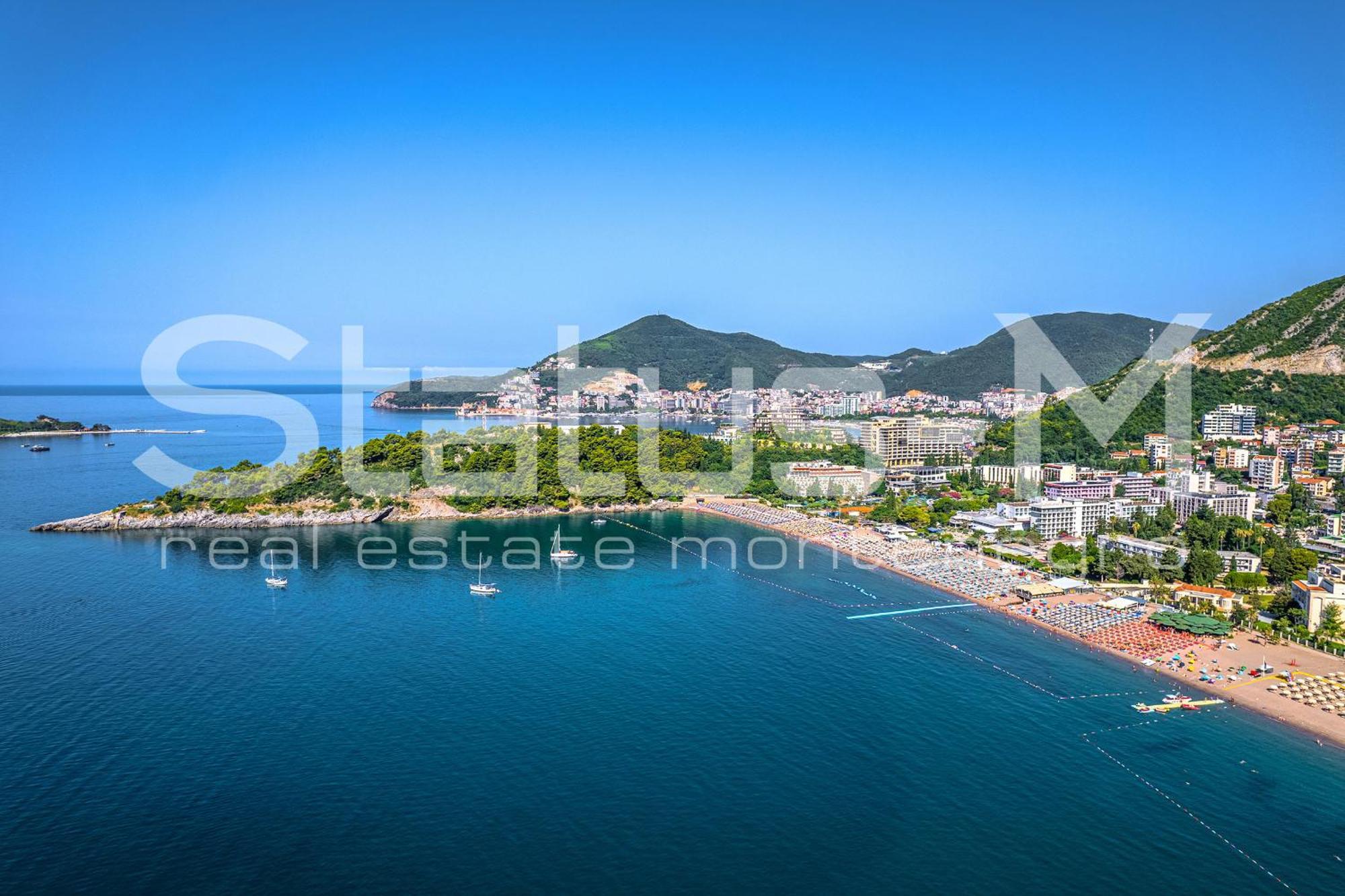 Status-m 138 Becici (Budva)